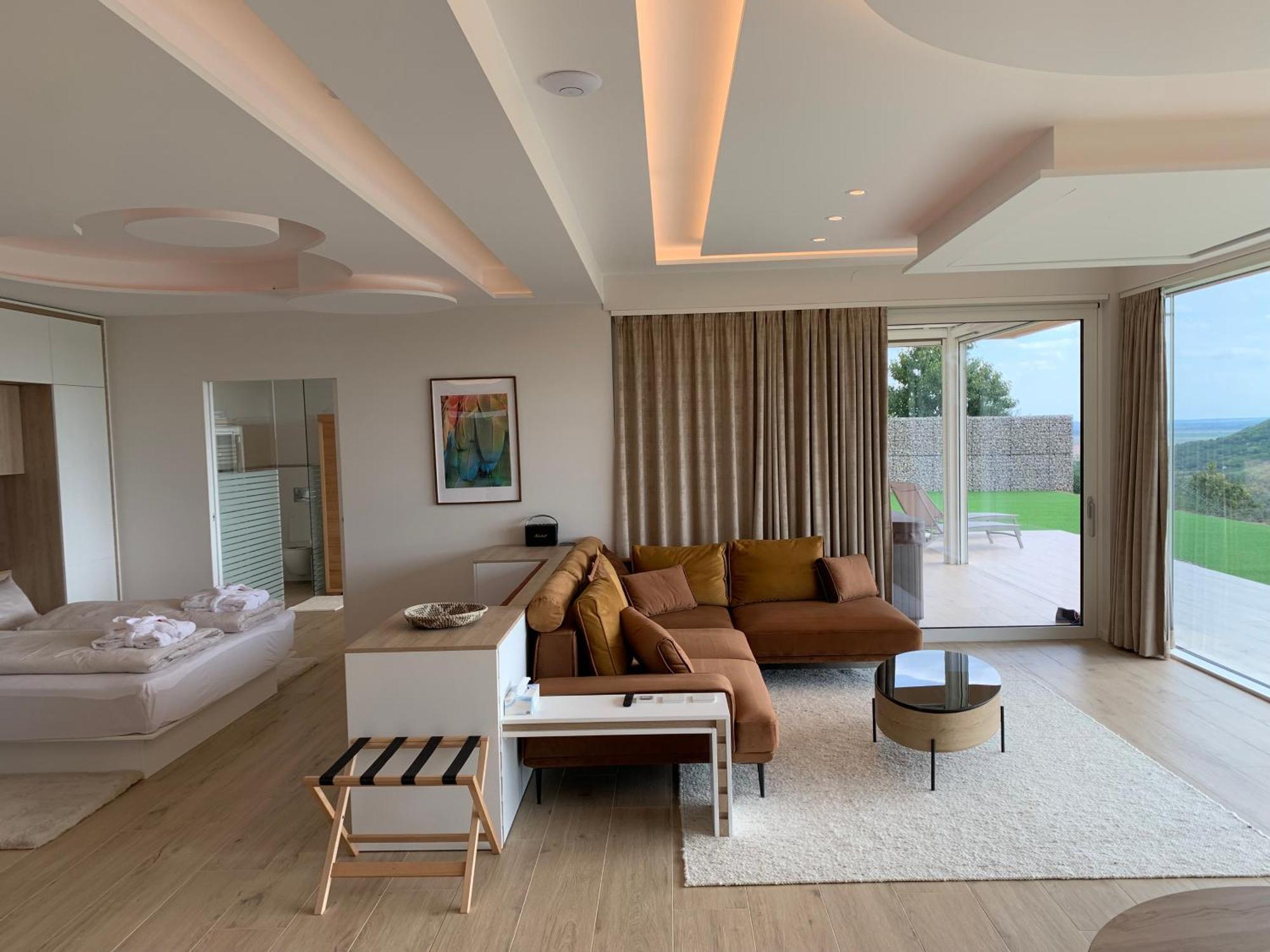 Sxrd Luxus Apartmanok Szekszárd Cameră foto